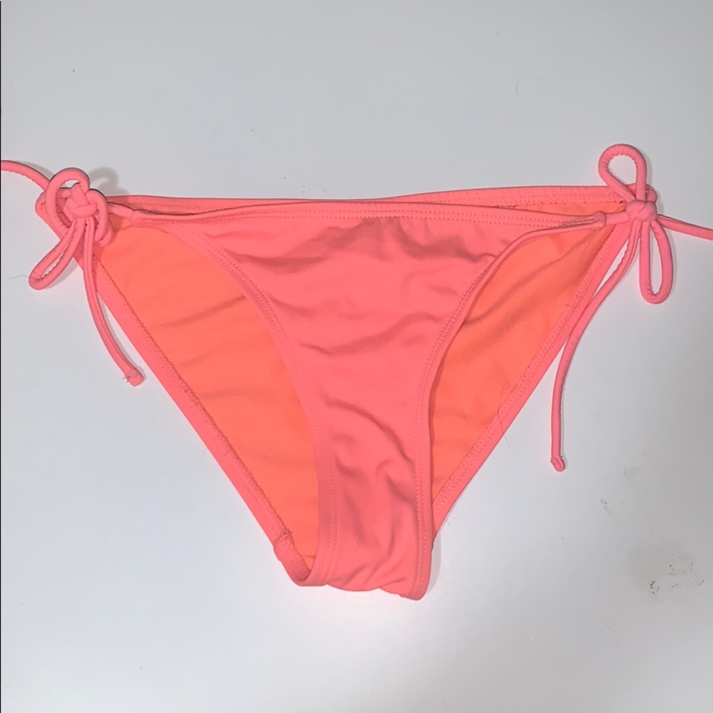 Coral bikini bottoms